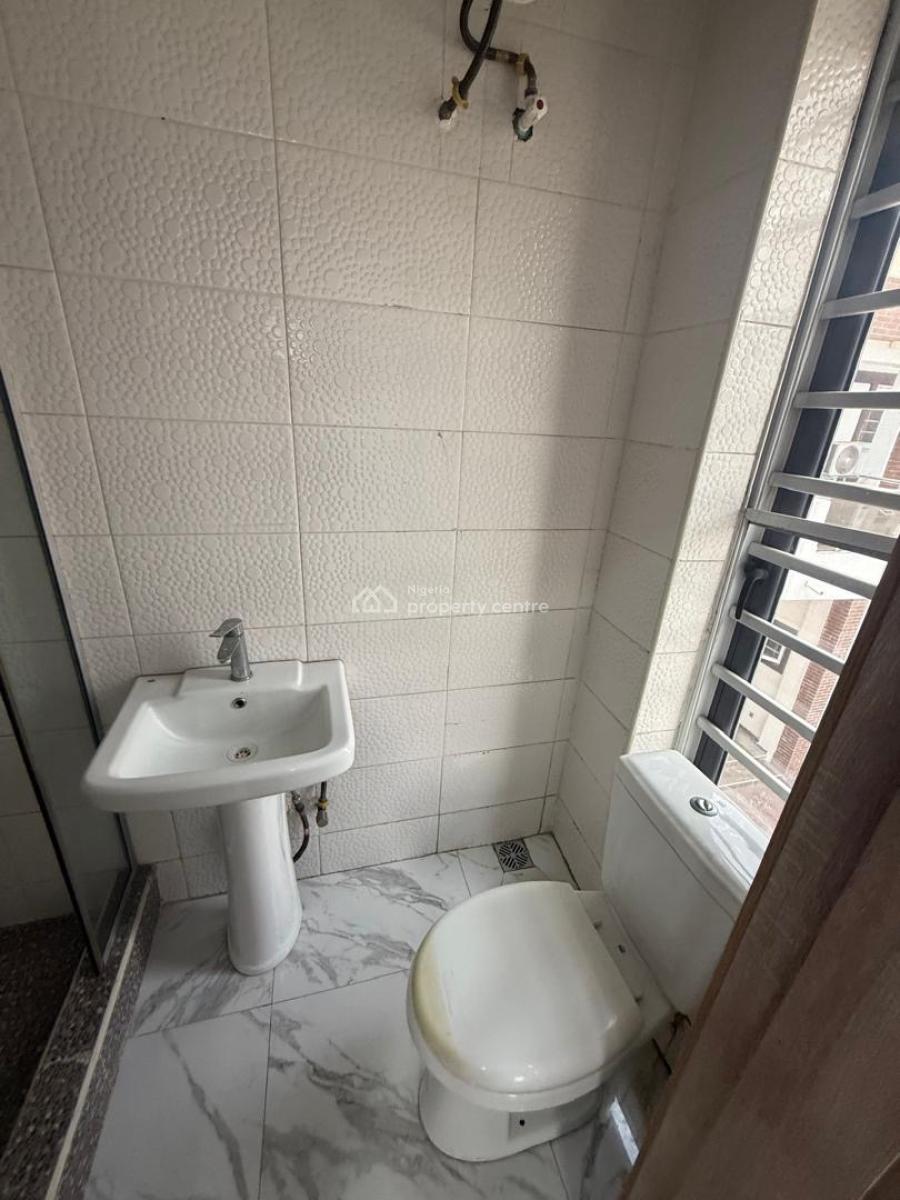 Semi Master Bedroom in a Secured Estate, Ikota Villa Lekki Lagos, Ikota, Lekki, Lagos, Self Contain (single Rooms) for Rent