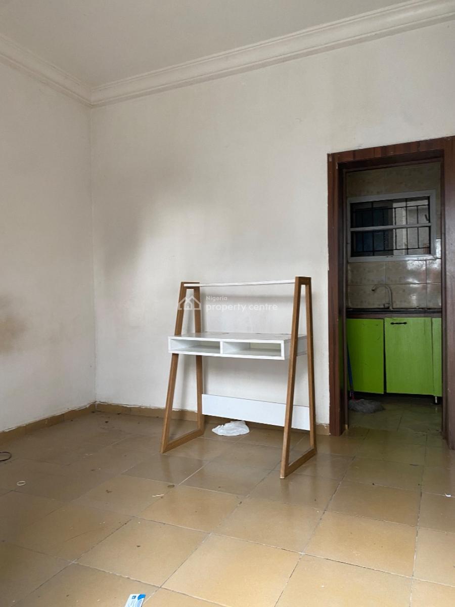 Luxury One Room Standard Self  Contained, Chevron , in a Well Secured Estate, Lekki, Lagos, Self Contain (single Rooms) for Rent