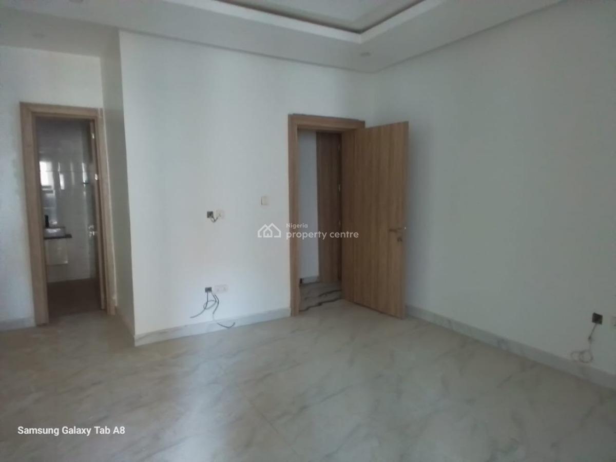 Luxury 5 Bedrooms Terrace with Bq, Utako, Abuja, Terraced Duplex for Sale