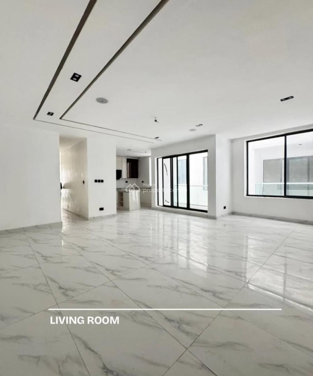 Well Built 2 Bedroom Apartment, Lekki Phase 1, Lekki, Lagos, Flat / Apartment for Rent