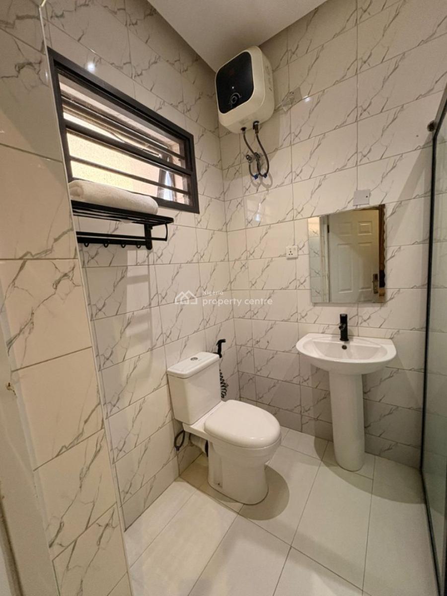 Air B N B, Fo1 Layout, Kubwa, Abuja, Flat / Apartment for Rent