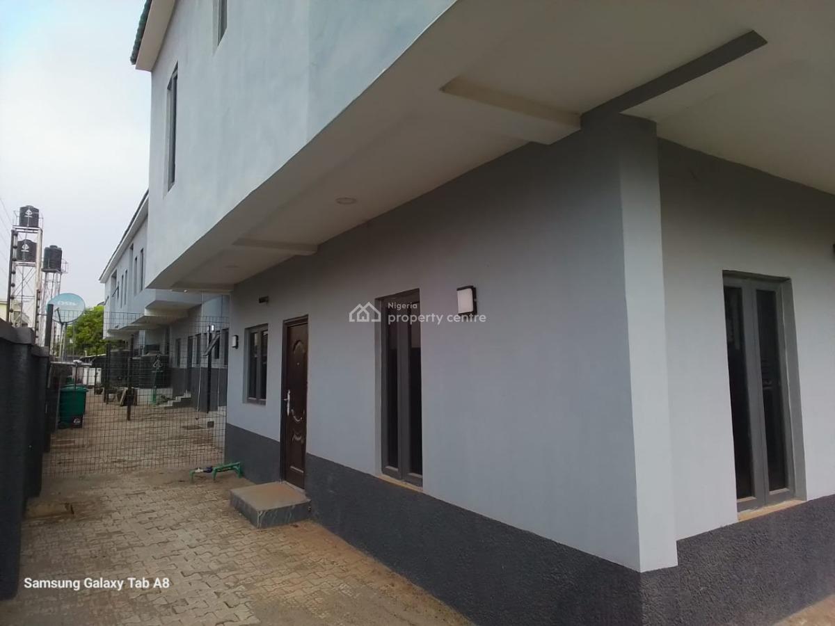 4 Bedrooms Terrace, Cornerpiece, Near Deeper Life, Kado, Abuja, Terraced Duplex for Sale