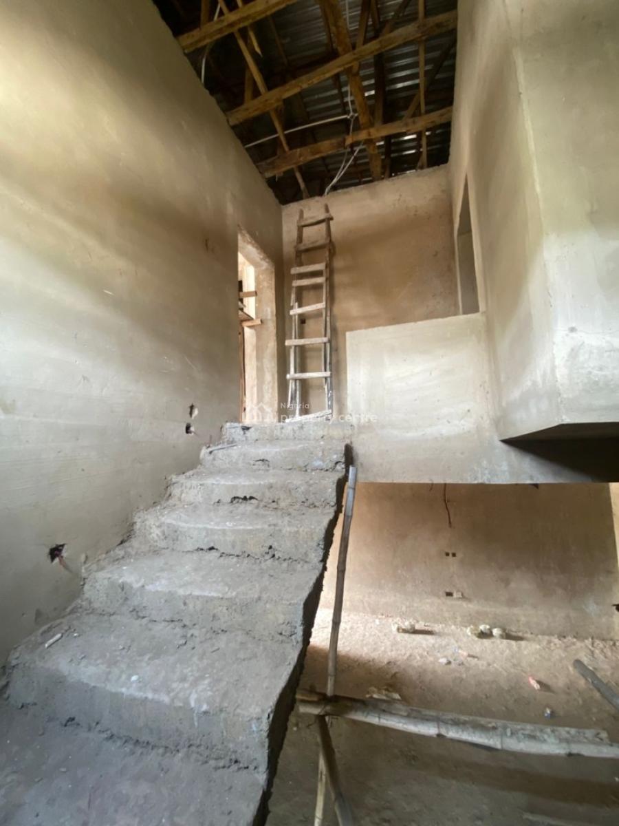 4 Bedrooms Terrace, Dawaki, Gwarinpa, Abuja, Terraced Duplex for Sale