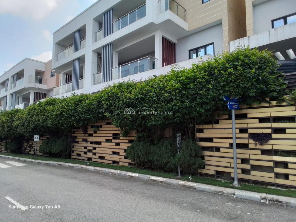 10 Bedroom Edifice N450m, F01, Kubwa, Abuja, Block of Flats for Sale