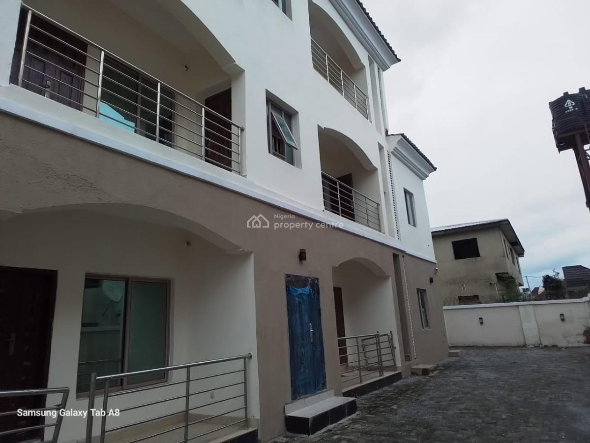 10 Bedroom Edifice N450m, F01, Kubwa, Abuja, Block of Flats for Sale