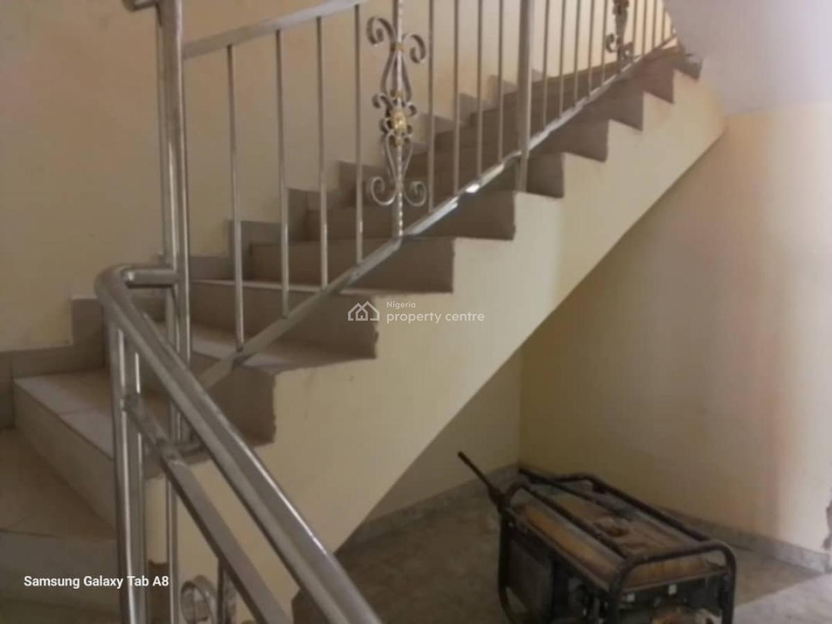 4 Bedrooms Terrace with Bq, Karmo, Abuja, Terraced Duplex for Sale