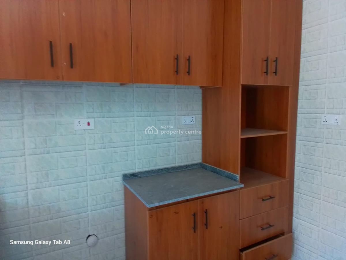 4 Bedrooms Terrace with Bq, Karmo, Abuja, Terraced Duplex for Sale