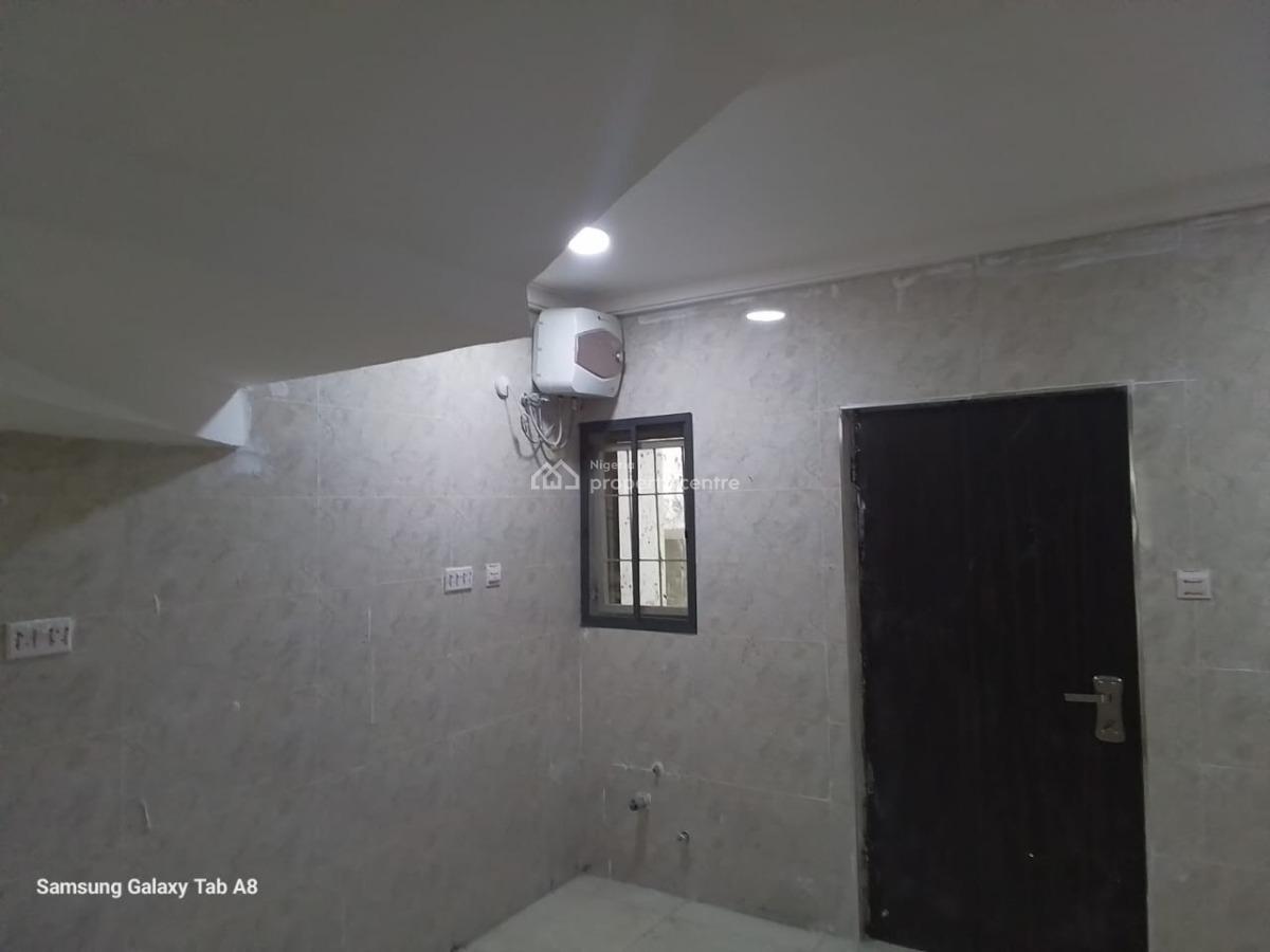 N330m 4 Bedroom Terrace with Bq, Near Coza, Guzape District, Abuja, Terraced Duplex for Sale