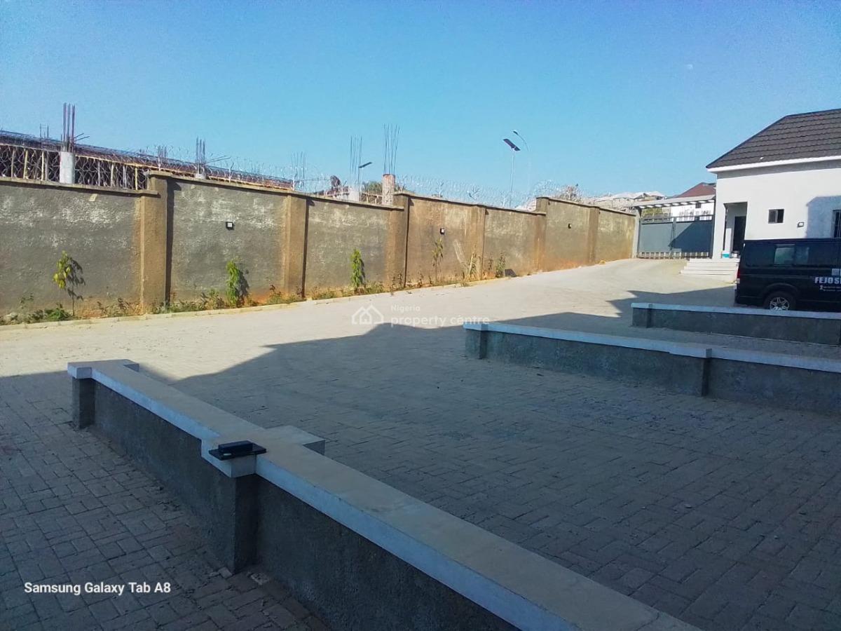 N330m 4 Bedroom Terrace with Bq, Near Coza, Guzape District, Abuja, Terraced Duplex for Sale