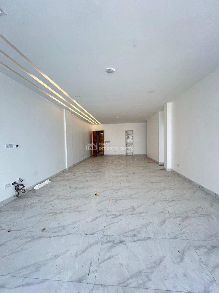 Contemporary 2 Bedrooms Apartment with Swimming Pool, Lekki Phase 1, Lekki, Lagos, Flat / Apartment for Sale