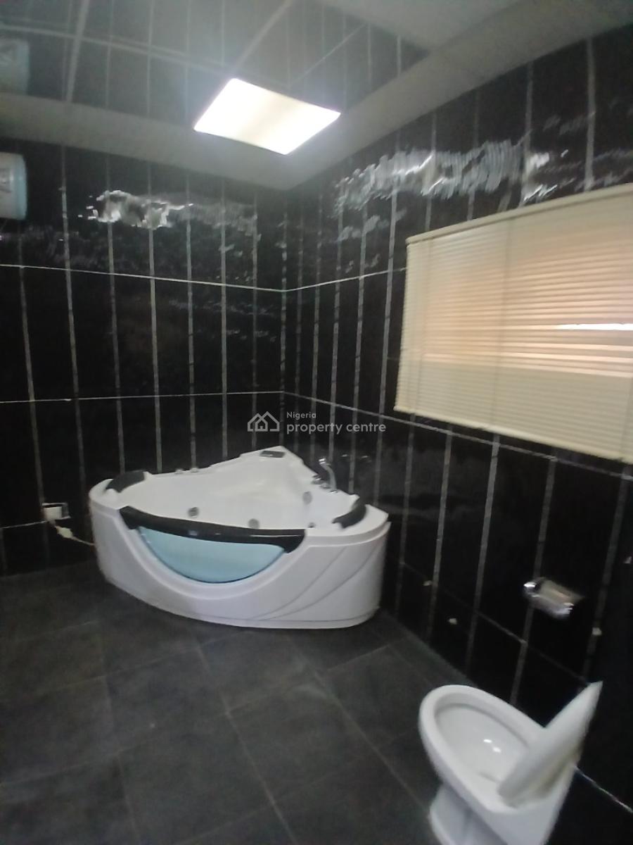 Standard Massive Twin Duplex, Off Ibitu Ukeiwe Street, Jabi, Abuja, Detached Duplex for Sale