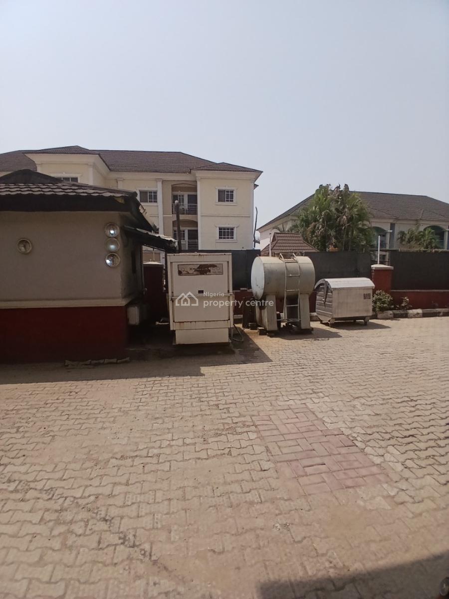 Standard Massive Twin Duplex, Off Ibitu Ukeiwe Street, Jabi, Abuja, Detached Duplex for Sale