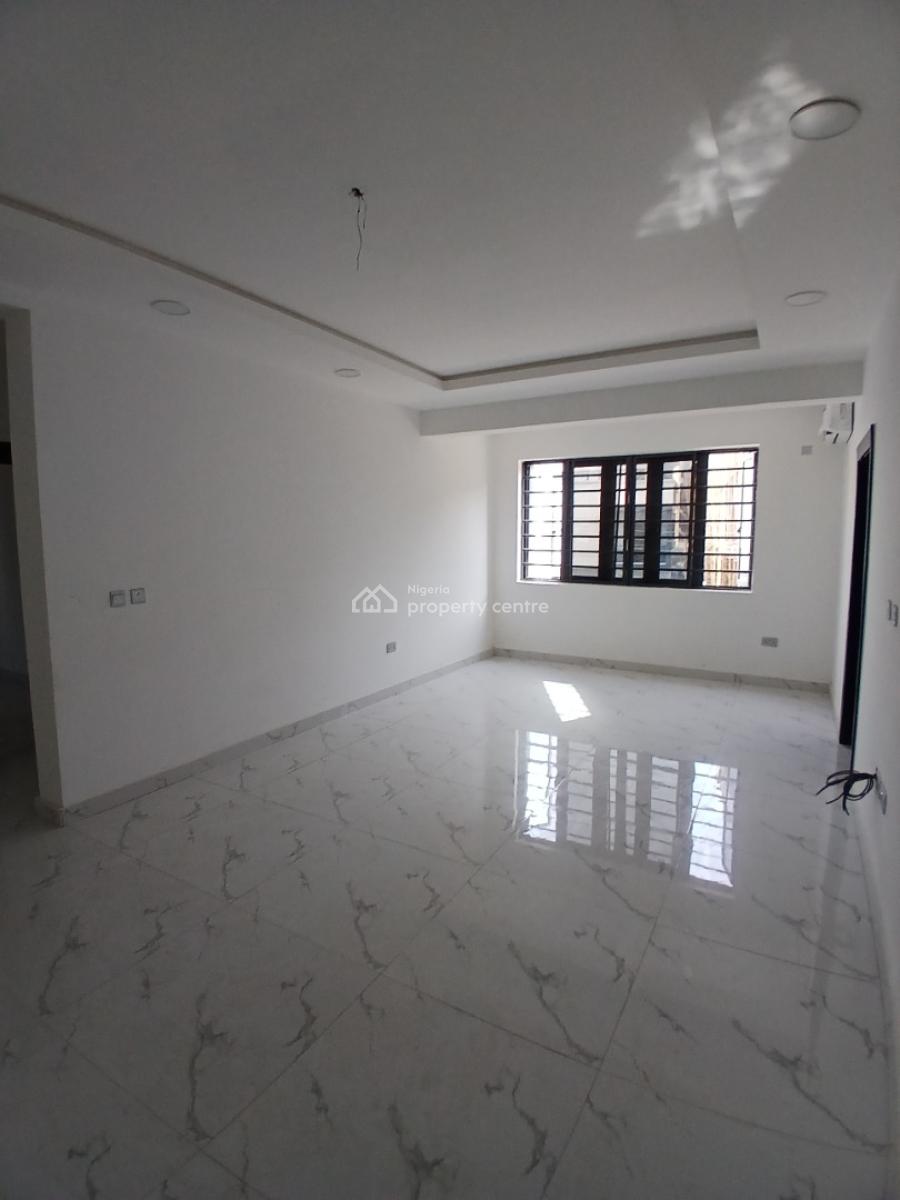 Well-finished and Serviced 2 Bedroom En-suite Flat with an Enclosed Fi, Lekki Phase 1, Lekki, Lagos, Flat / Apartment for Sale