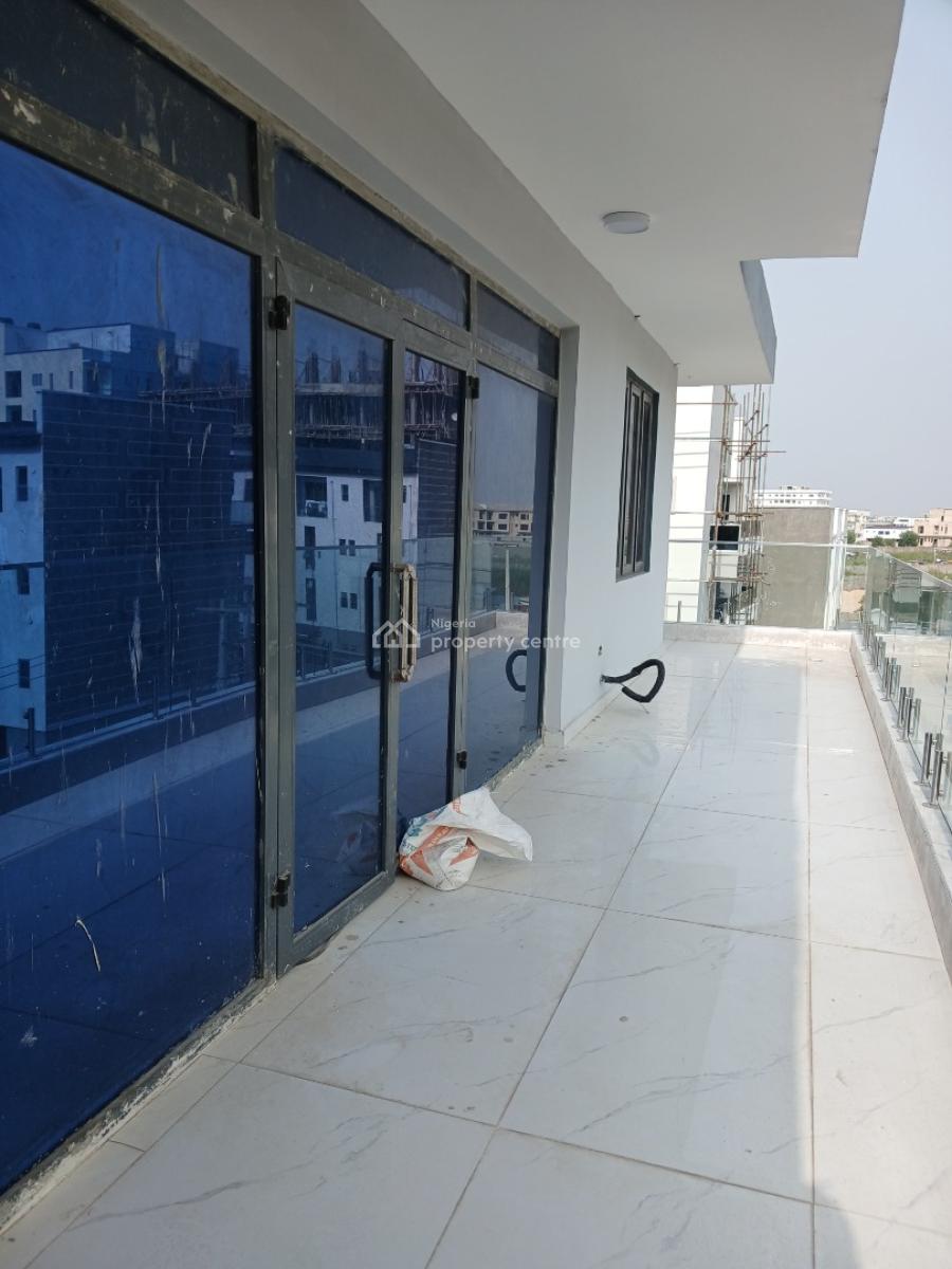 Well-finished and Serviced 3 Bedroom En-suite Flat with an Enclosed Fi, Lekki Phase 1, Lekki, Lagos, Flat / Apartment for Sale