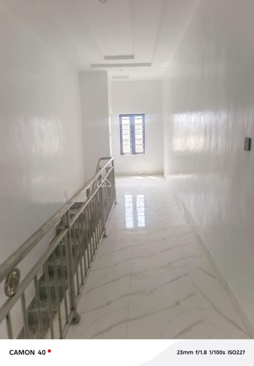 Newly Built Spacious 3 Bedroom Flats, Dunamis Church Airport Road, Lugbe District, Abuja, Flat / Apartment for Rent