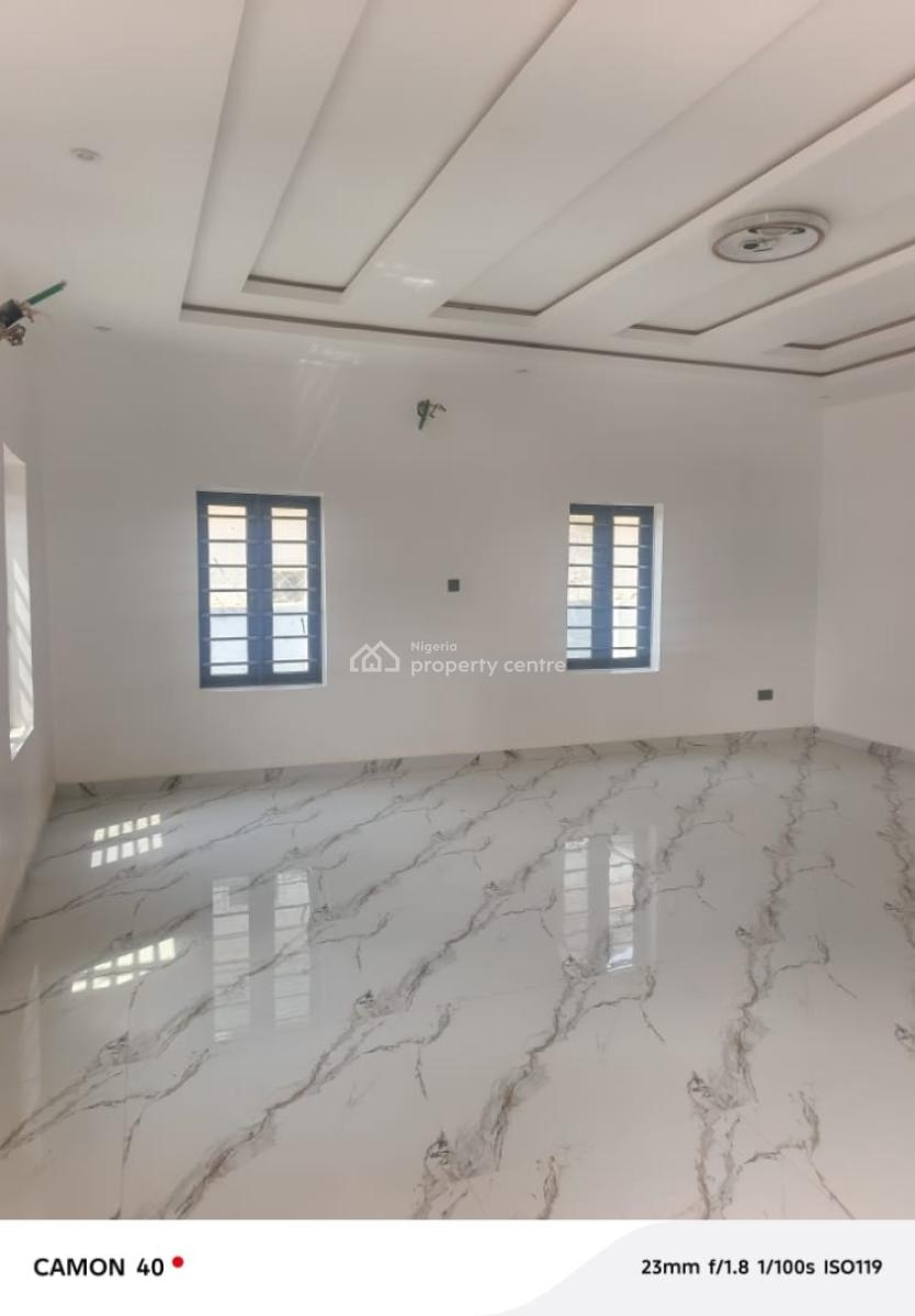 Newly Built Spacious 3 Bedroom Flats, Dunamis Church Airport Road, Lugbe District, Abuja, Flat / Apartment for Rent