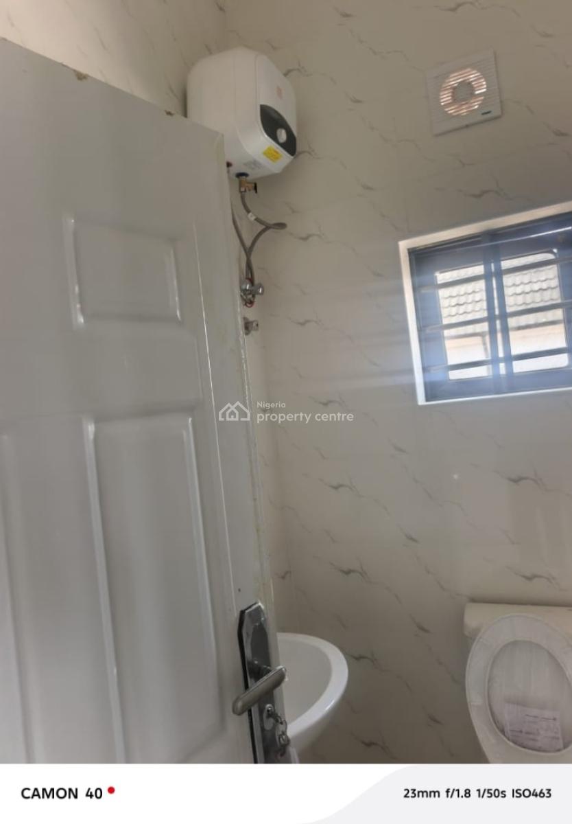 Newly Built Spacious 3 Bedroom Flats, Dunamis Church Airport Road, Lugbe District, Abuja, Flat / Apartment for Rent