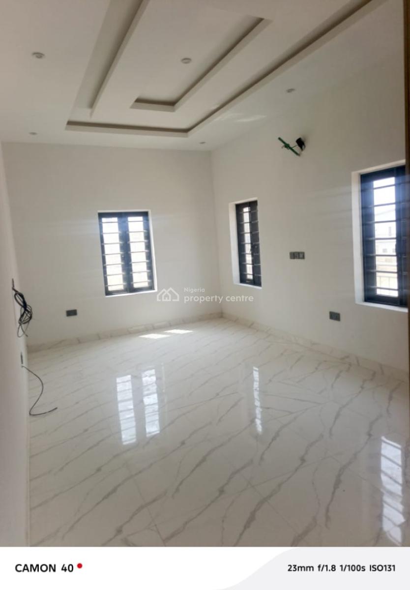 Newly Built Spacious 3 Bedroom Flats, Dunamis Church Airport Road, Lugbe District, Abuja, Flat / Apartment for Rent