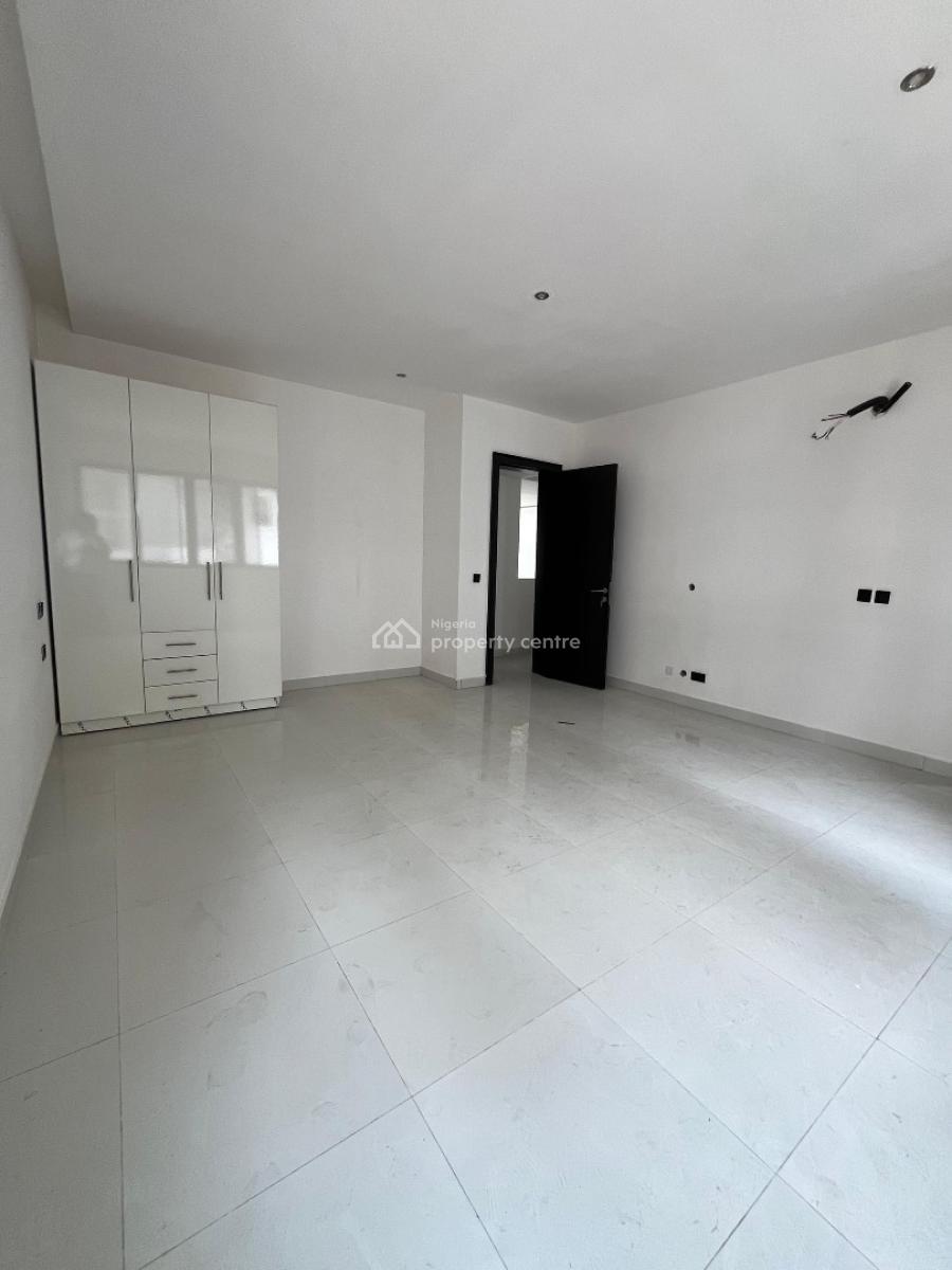 Standard 4 Bedroom Terrace Duplex, Lekki Phase 1, Lekki, Lagos, Terraced Duplex for Sale