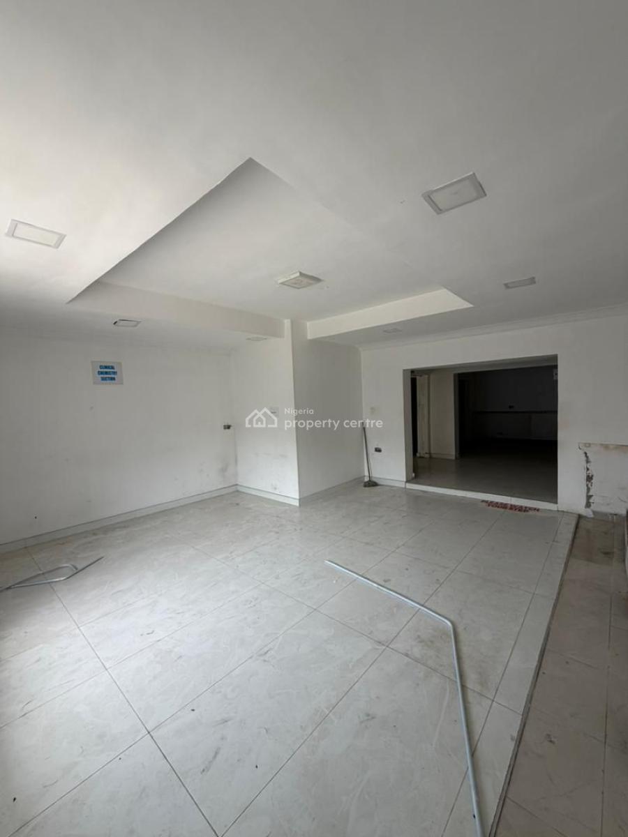 Commercial Property 5-bedroom, Lekki Phase 1, Lekki, Lagos, House for Rent