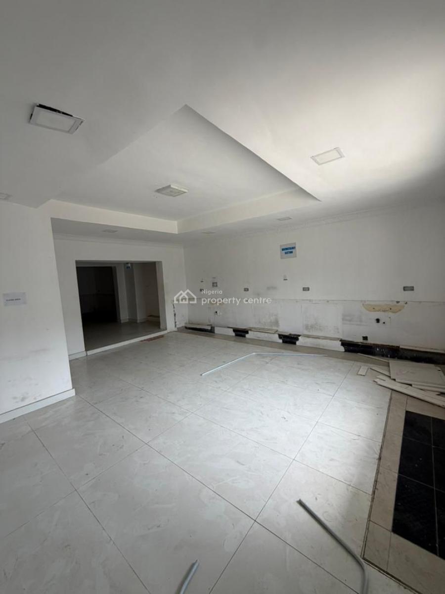 Commercial Property 5-bedroom, Lekki Phase 1, Lekki, Lagos, House for Rent