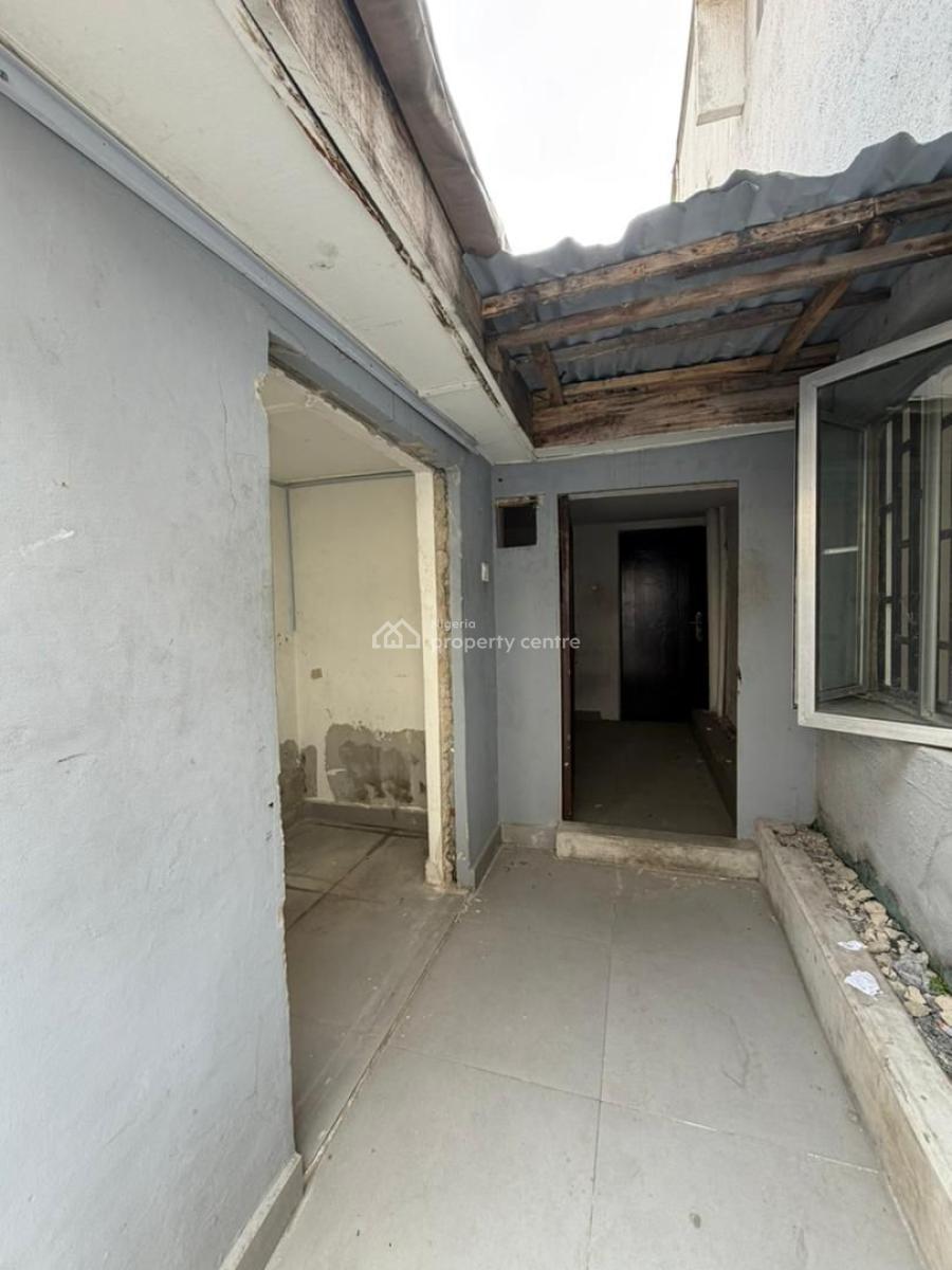 Commercial Property 5-bedroom, Lekki Phase 1, Lekki, Lagos, House for Rent