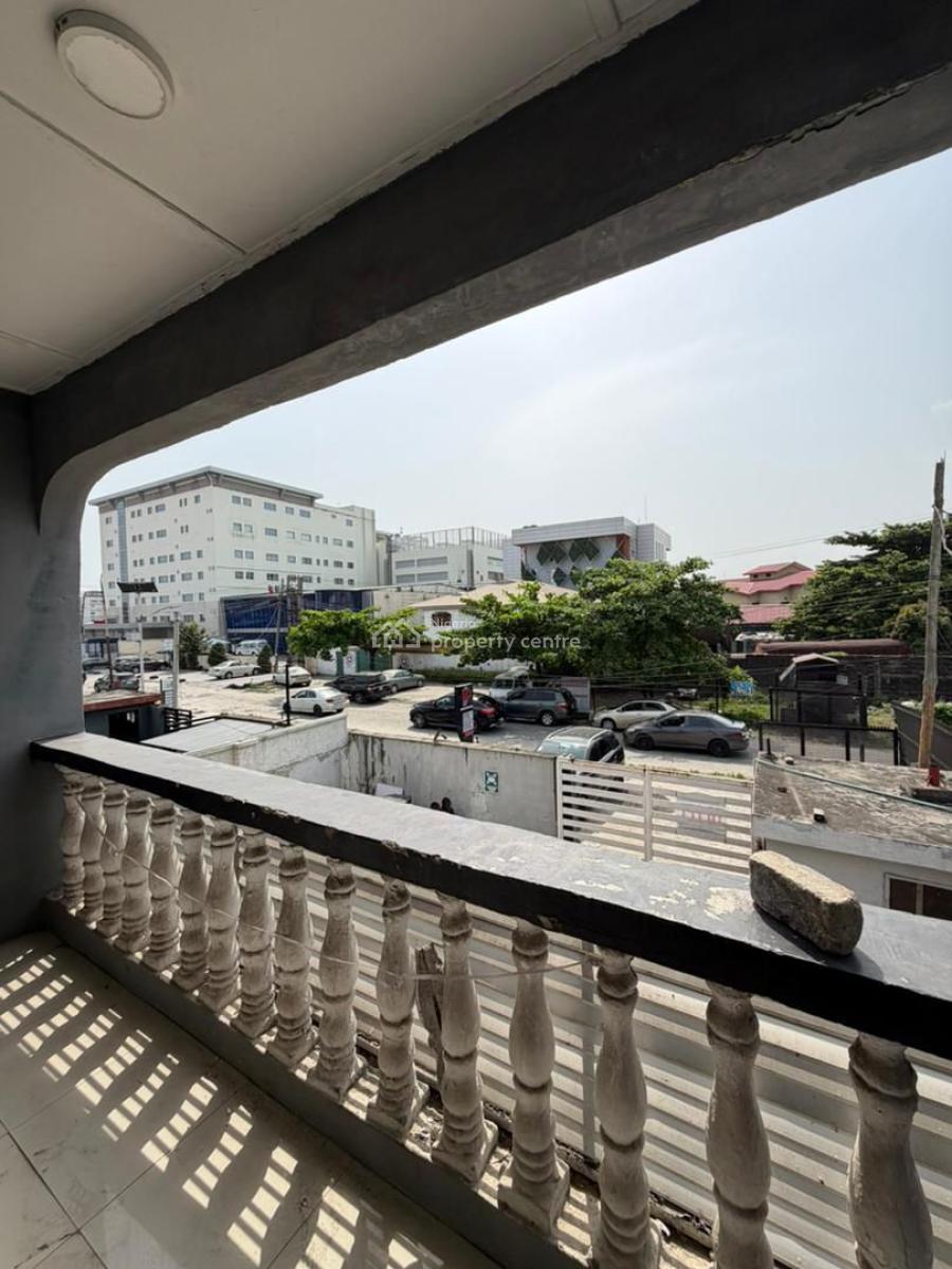 Commercial Property 5-bedroom, Lekki Phase 1, Lekki, Lagos, House for Rent