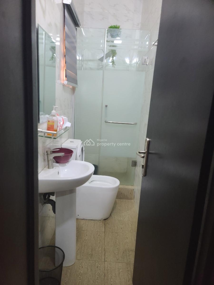 Modern 5 Bedrooms Fully Furnished Duplex, Off Adekunle Banjo Avenue, Gra Phase 2, Magodo, Lagos, Detached Duplex for Rent