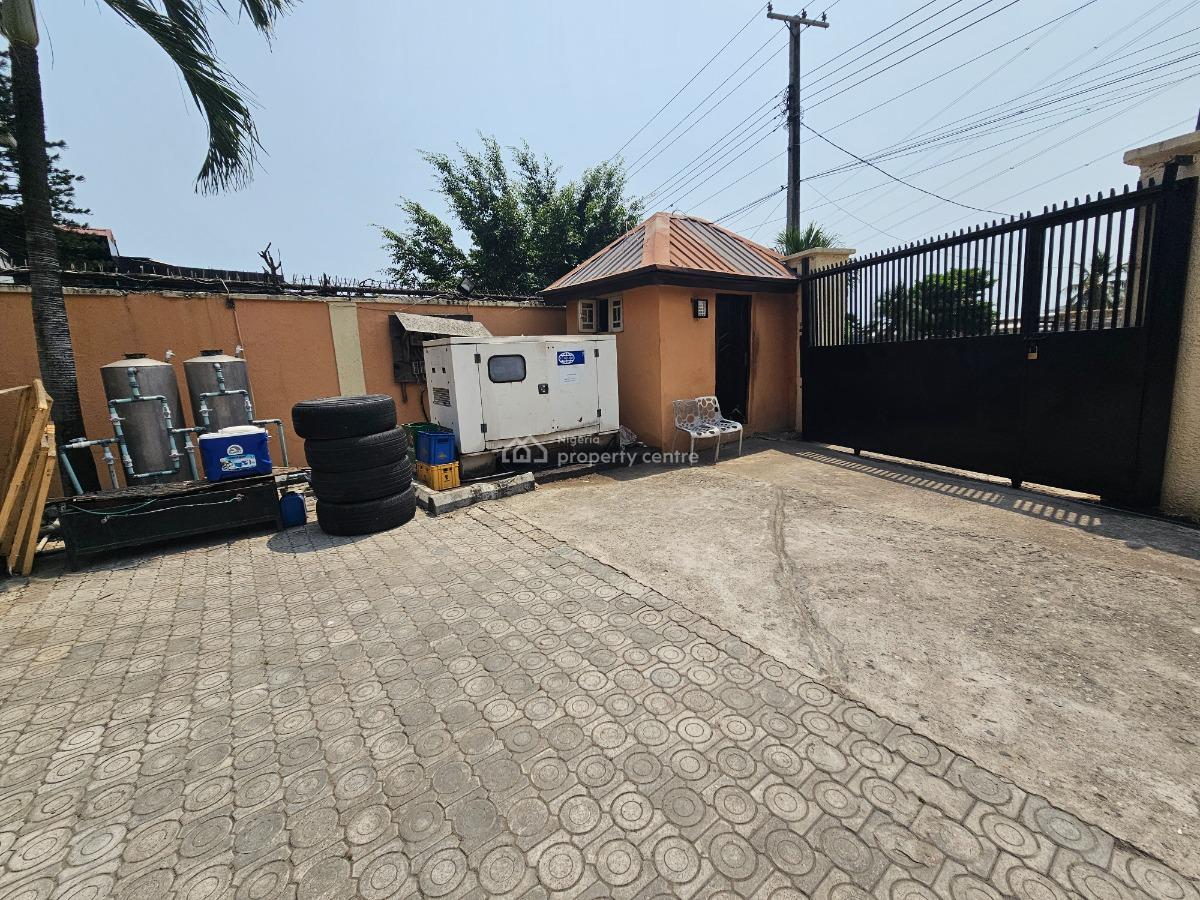 Well Maintained 4 Bedroom Duplex Ideal for Commercial Purposes, Off Admiralty Way, Lekki Phase 1, Lekki, Lagos, Restaurant / Bar for Sale