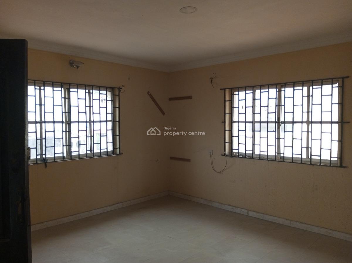 Very Spacious 3bed Flat Upstairs in a Secured Estate, Badore, Ajah, Lagos, Flat / Apartment for Rent