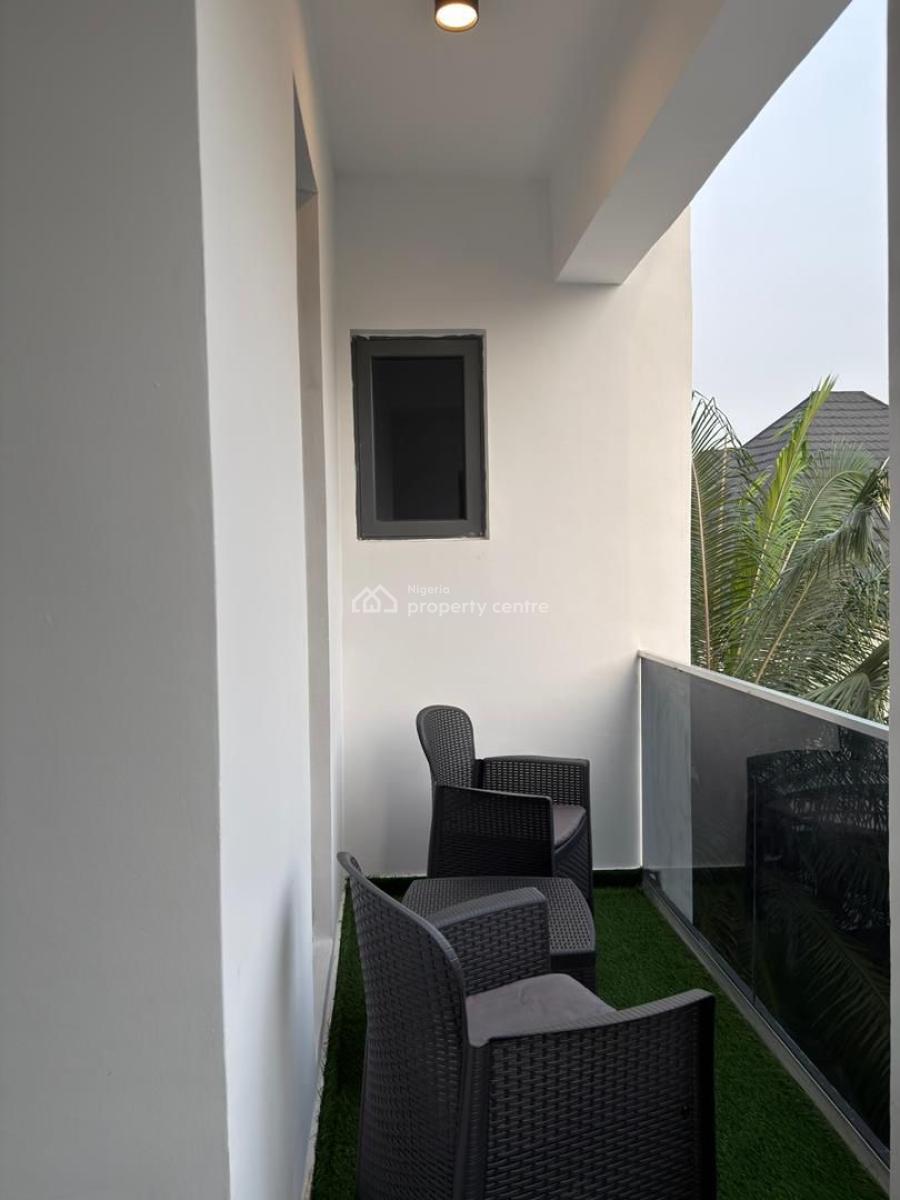 Spacious Two  Bedrooms Apartment with Ps5 and Balcony in a Sec, Victoria Island (vi), Lagos, Flat / Apartment Short Let