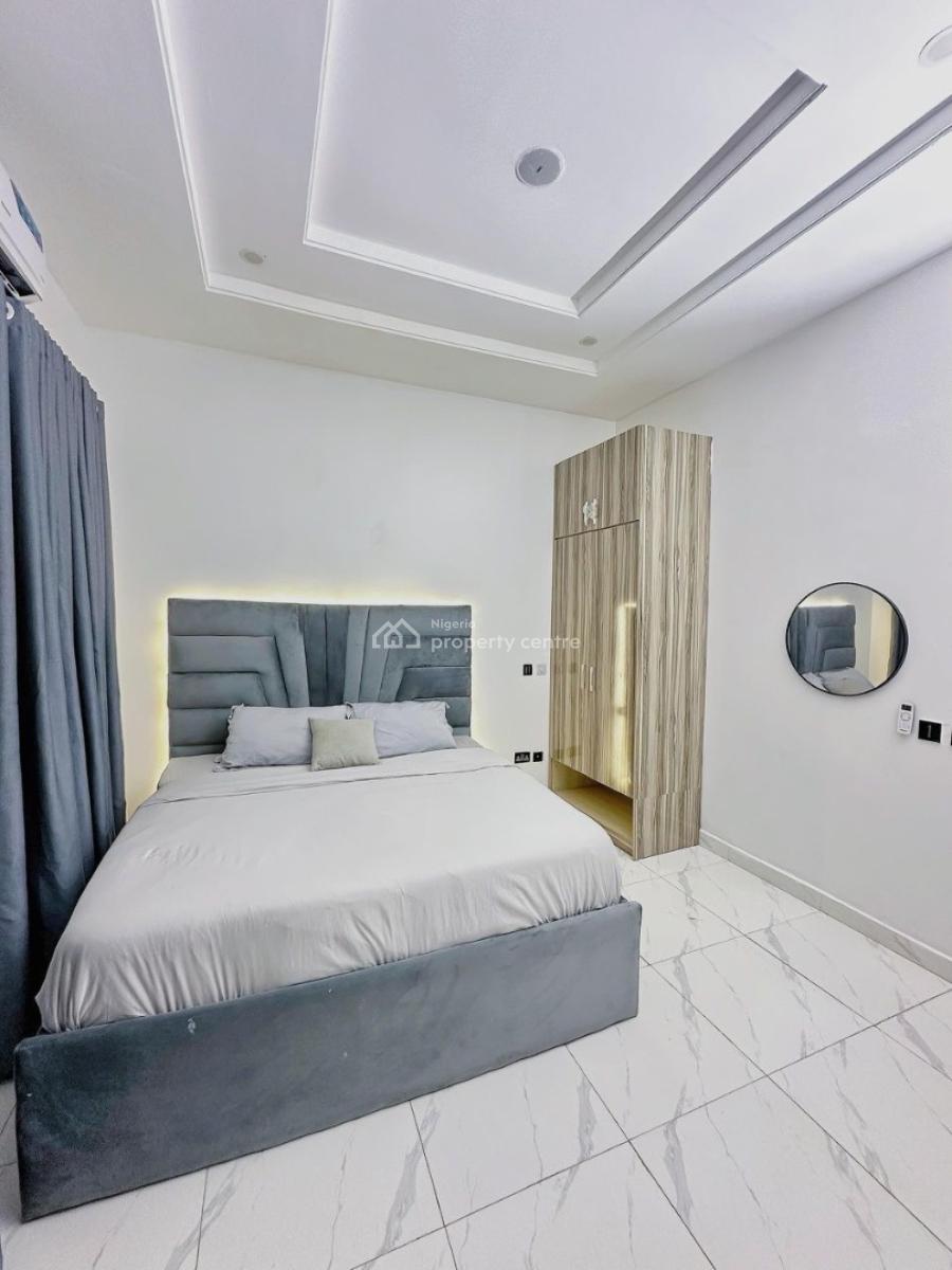 Beautiful City View Two  Bedroom Apartment with Swimming Pool, Gy, Lekki Phase 1, Lekki, Lagos, Flat / Apartment Short Let