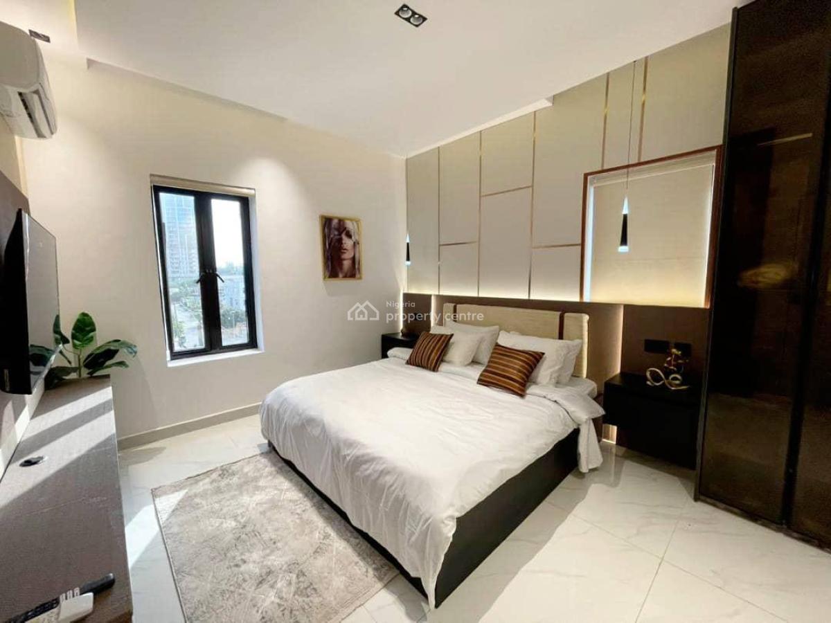 Beautiful City View Two  Bedroom Apartment with Swimming Pool, Gy, Lekki Phase 1, Lekki, Lagos, Flat / Apartment Short Let