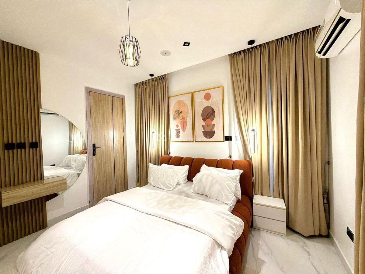 Beautiful City View Three  Bedroom Apartment with Swimming Pool, Gy, Lekki Phase 1, Lekki, Lagos, Flat / Apartment Short Let