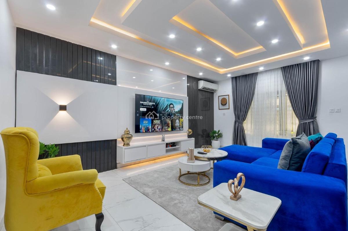 Beautiful City View Three  Bedroom Apartment with Swimming Pool, Gy, Lekki Phase 1, Lekki, Lagos, Flat / Apartment Short Let