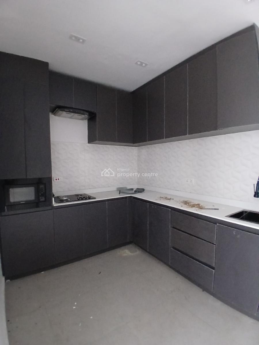 2 Bedroom En-suite Serviced Flat with 24/7 Power Supply, Fitted Kitche, Ikate, Lekki, Lagos, Flat / Apartment for Rent
