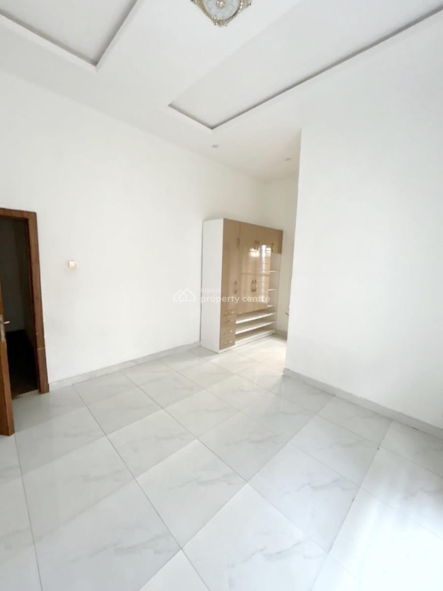 Luxury 3 Bedroom Flat, Gra Phase 2, Magodo, Lagos, Flat / Apartment for Rent