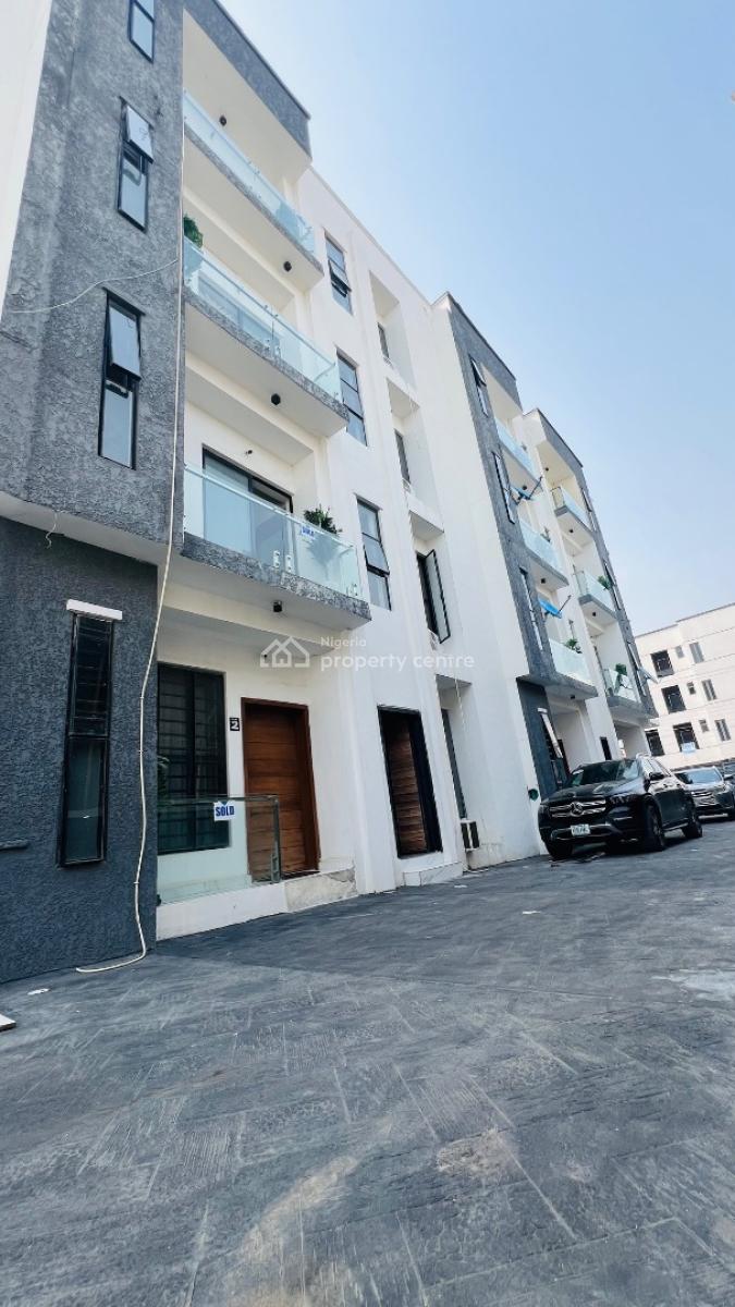 Well Built 2bedroom Apartment, Ologolo, Lekki, Lagos, Flat / Apartment for Rent