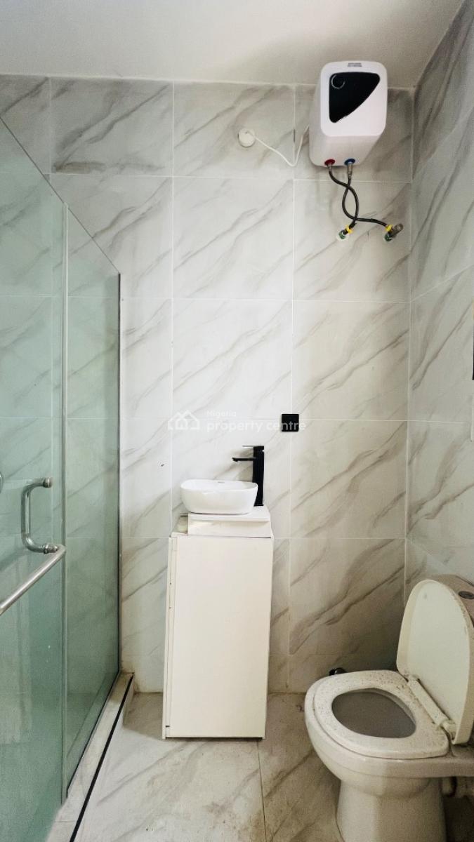 Well Built 2bedroom Apartment, Ologolo, Lekki, Lagos, Flat / Apartment for Rent