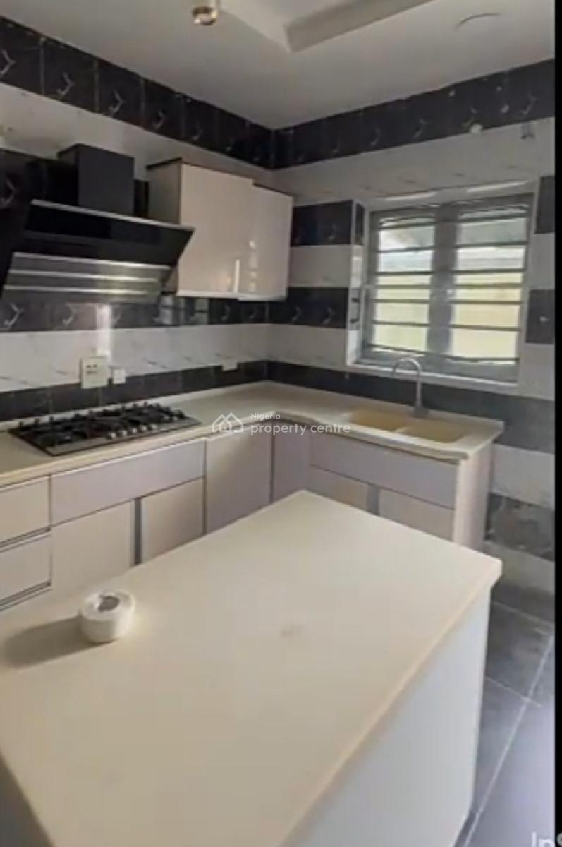 Large and Spacious Masters Bedroom Inside a Shared Duplex, Coleman Nwafor Estate Orchid Road, Lekki, Lagos, Self Contain (single Rooms) for Rent