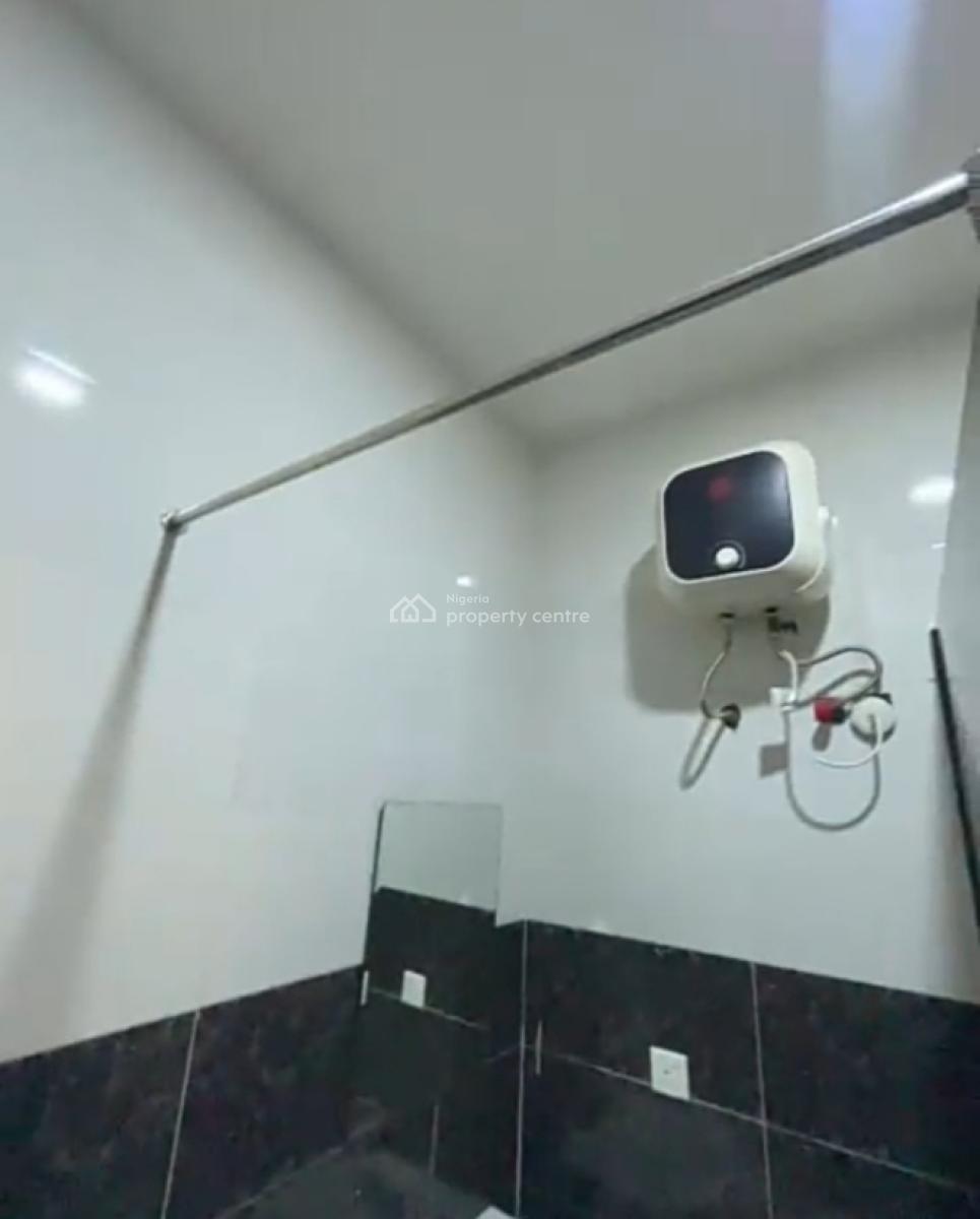 Large and Spacious Masters Bedroom Inside a Shared Duplex, Coleman Nwafor Estate Orchid Road, Lekki, Lagos, Self Contain (single Rooms) for Rent