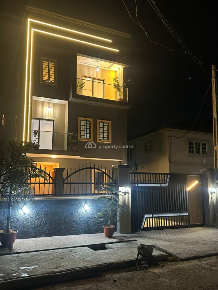 6 Bedrooms Fully Detached Duplex at Magodo Gra Phase 2 Shangisha, Off Bashiru Shittu Avenue, Gra Phase 2, Magodo, Lagos, Detached Duplex for Sale