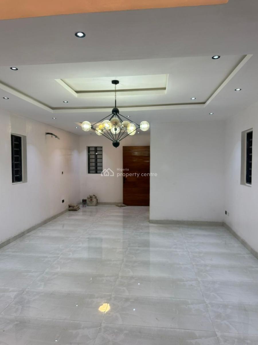 6 Bedrooms Fully Detached Duplex at Magodo Gra Phase 2 Shangisha, Off Bashiru Shittu Avenue, Gra Phase 2, Magodo, Lagos, Detached Duplex for Sale