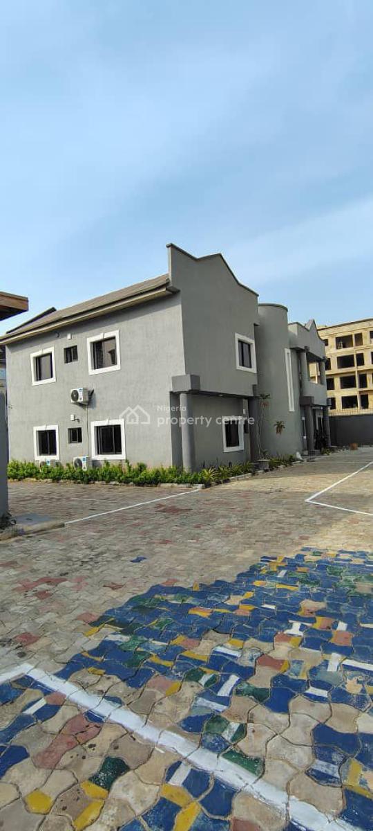 3 Bedrooms Apartment, Lekki Phase 1, Lekki, Lagos, Flat / Apartment for Rent