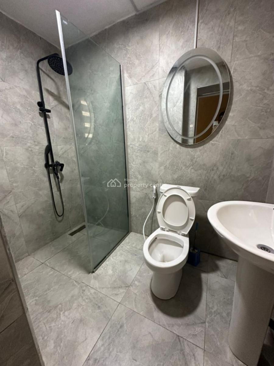 Fully Furnished and Serviced One Bedroom Apartment with 24hrs Light, Off Admiralty, Lekki Phase 1, Lekki, Lagos, Flat / Apartment for Rent
