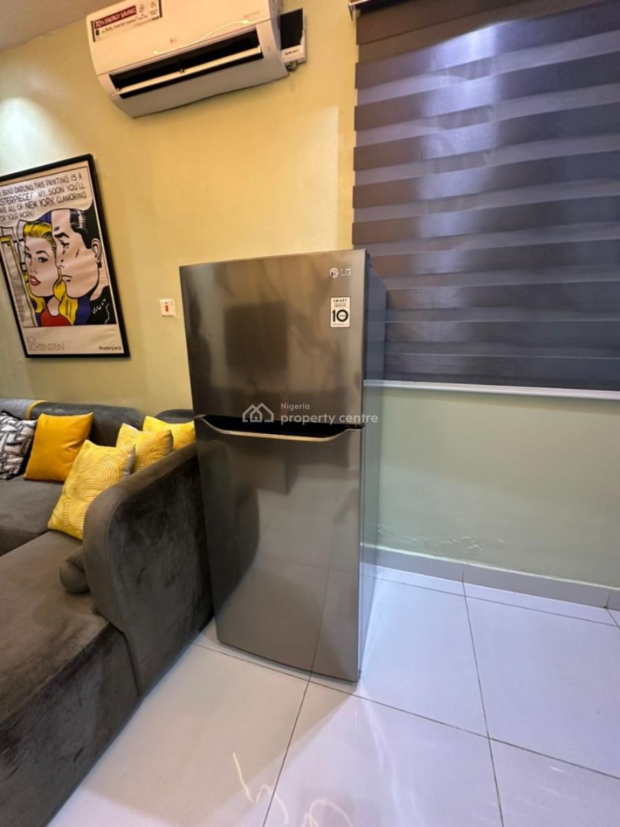 Fully Furnished and Serviced One Bedroom Apartment with 24hrs Light, Off Admiralty, Lekki Phase 1, Lekki, Lagos, Flat / Apartment for Rent