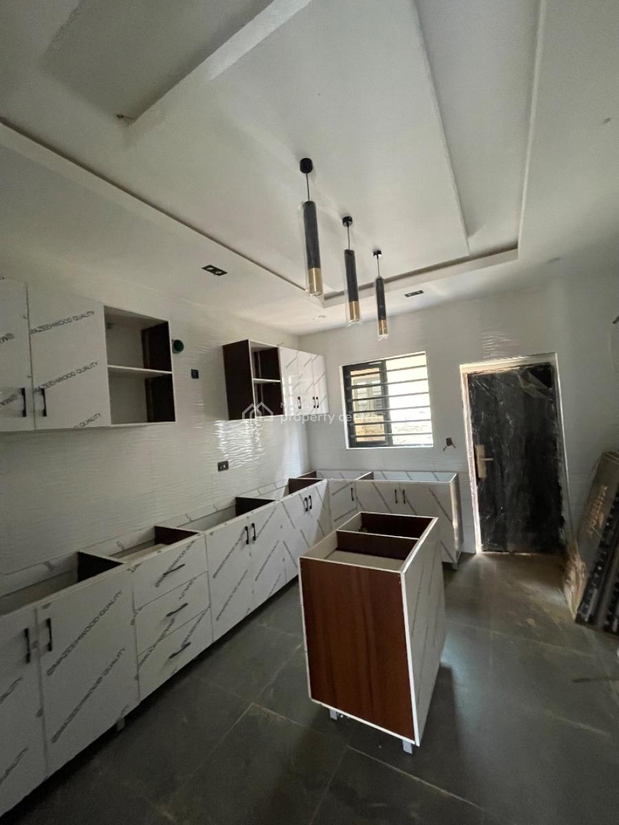 Luxury 4 Bedroom Duplex with Spacious Personal Compound, Victory Estate, Gbagada, Lagos, Semi-detached Duplex for Sale