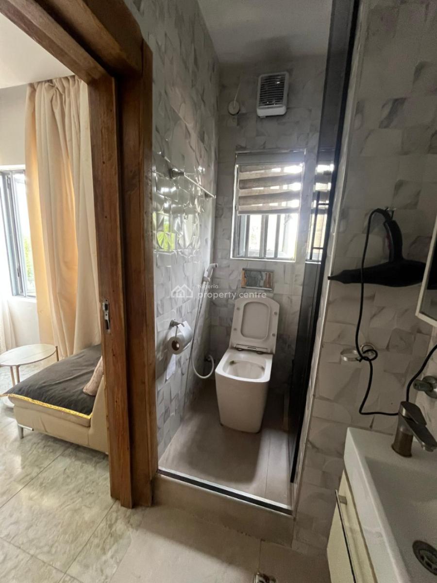 Fully Serviced and Furnished 1 Bedroom Apartment, Lekki, Lagos, Flat / Apartment for Rent