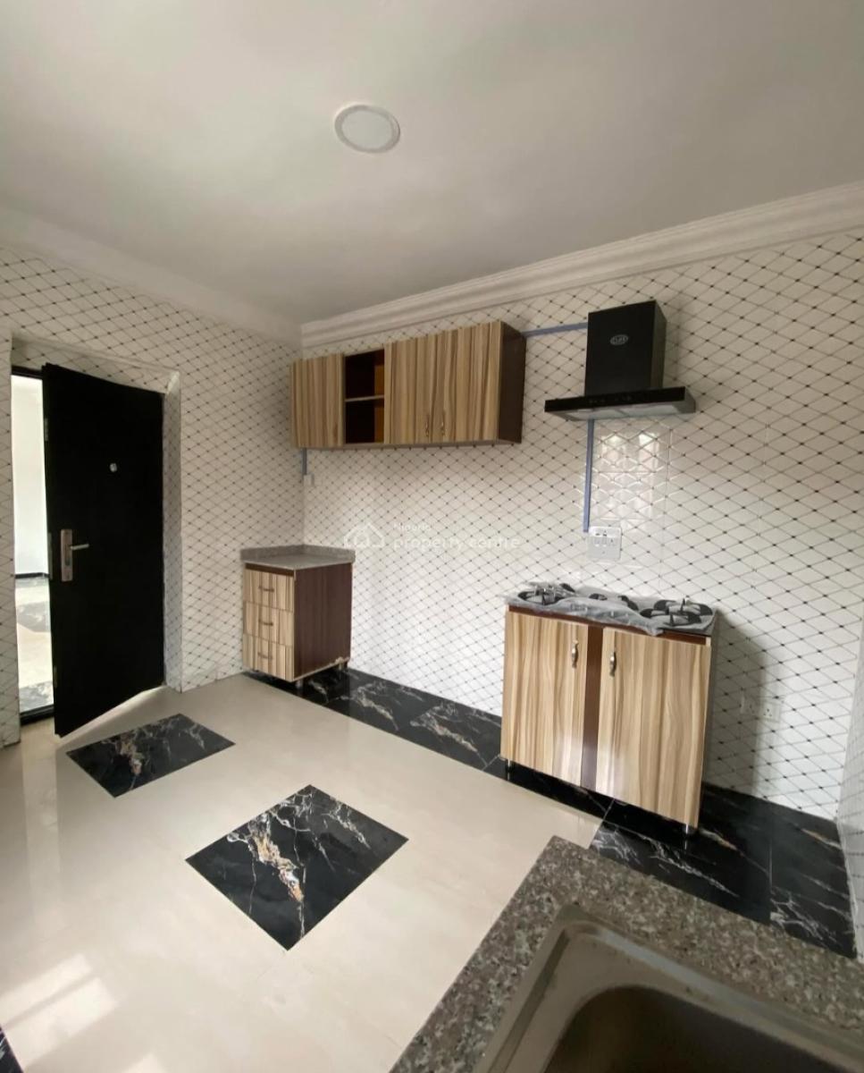 2 Bedroom En-suite Well-finished Flat with Fitted Kitchen Cabinets/hea, Oniru, Victoria Island (vi), Lagos, Flat / Apartment for Rent