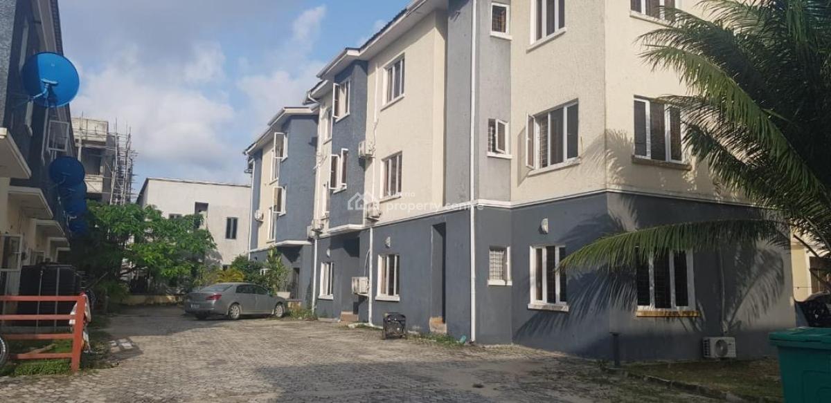 Luxurious Two Bedroom Flat, Buena Vista Estate on Orchid Road, Lafiaji, Lekki, Lagos, Flat / Apartment for Sale